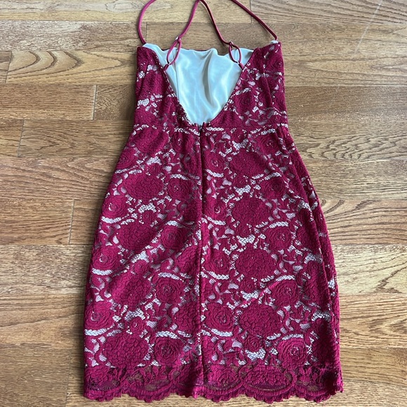 Lucy in the Sky red lace small mini dress with adjustable straps shorter front - Picture 5 of 7